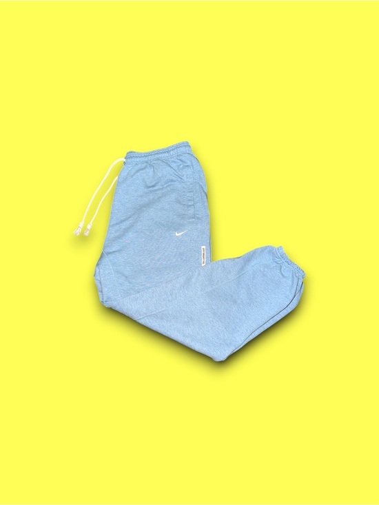 Nike Other - Nike club fleece standard issue classic style modern performance dri-fit pants